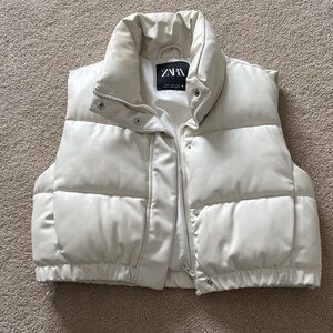Zara Off-White Puffer Vest